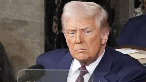 Read more about the article Трамп заявил, что надеется на разговор с Си Цзиньпином для улаживания торговых разногласий