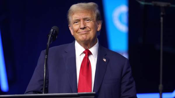 Read more about the article Трамп: новый раунд переговоров США и Ирана по ядерной сделке пройдет 12 июня