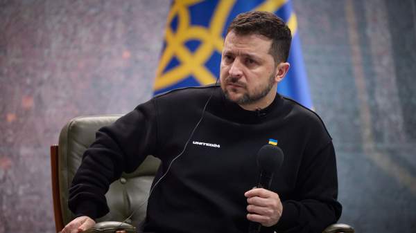 Read more about the article Зеленский заявил, что Украина нуждается в 65 миллиардах долларов для преодоления дефицита