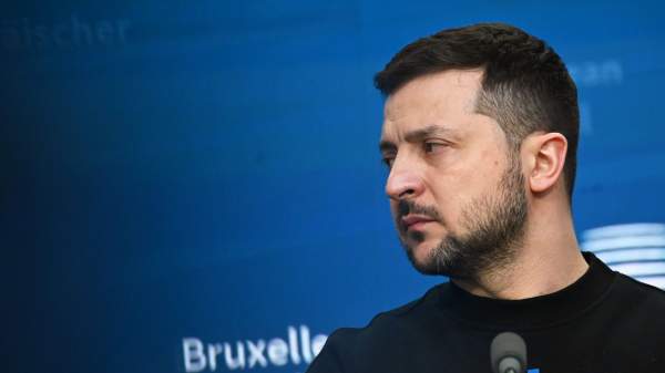 Read more about the article CNN: встречи на Аляске с участием Зеленского могут пройти после встречи Путина и Трампа