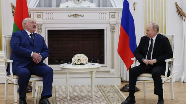Read more about the article “Пул Первого”: Лукашенко во время визита в РФ обсудит с Путиным региональную безопасность
