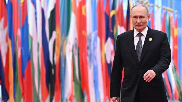Read more about the article Боуз: на Западе много людей, которые согласны с Путиным о традиционных ценностях