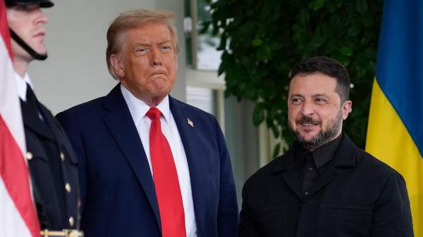 Read more about the article Politico: Зеленский работает с Трампом над мега-сделкой по продаже оружия Киеву