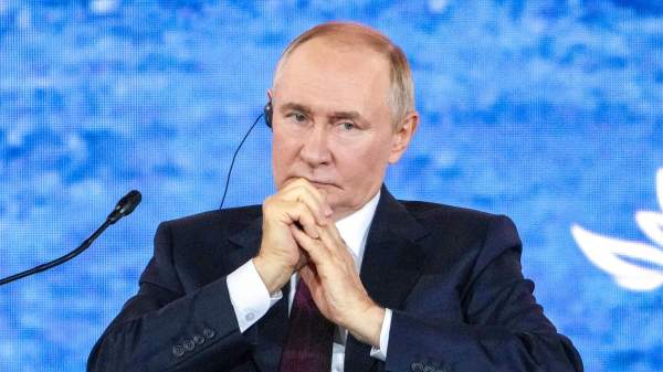 Read more about the article BZ: ВЭФ продемонстрировал Западу, что Россия ориентируется на Азию