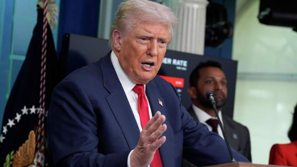 Read more about the article Трамп пригласил министра торговли Индии посетить Вашингтон на следующей неделе