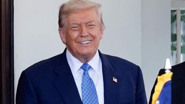 Read more about the article Трамп заявил, что намерен переговорить с Си Цзиньпином в пятницу