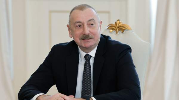 Read more about the article Алиев: товарооборот Азербайджана с Казахстаном увеличился в 3 раза за 8 месяцев 2025 г