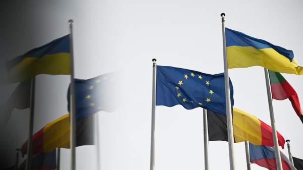 Read more about the article Евросоюз выделил Украине новый транш в размере 1,8 миллиарда евро