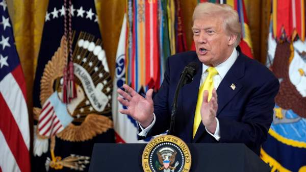 Read more about the article Трамп: пошлины позволят США сократить бюджетный дефицит на 50%