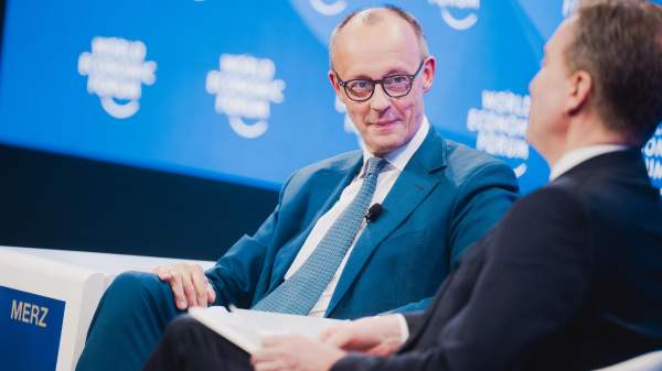 Read more about the article T-online: большинство немцев поддержали диалог между Мерцем и Путиным