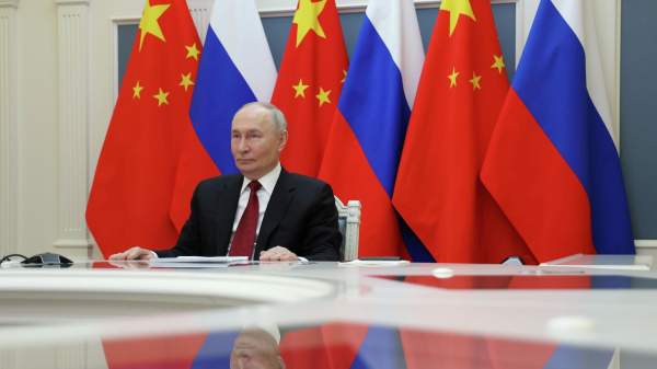 Read more about the article Путин отметил прочное и поступательное развитие отношений с Китаем во всех областях