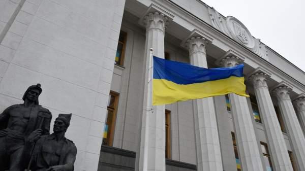Read more about the article Боуз: файлы Эпштейна демонстрируют, что на Украине продается все