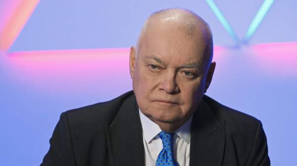 Read more about the article Киселев назвал неспособность США защитить ОАЭ, Катар и Бахрейн открытием недели