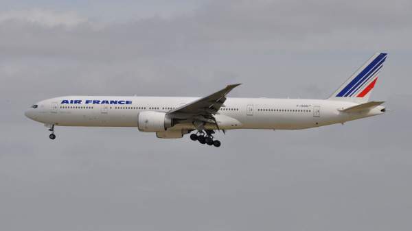 Read more about the article Air France приостановит полеты на Кубу из-за нехватки топлива в аэропортах страны