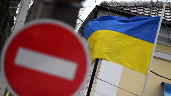 Read more about the article Steigan: планы Украины по продаже оружия противоречат военной поддержке Запада
