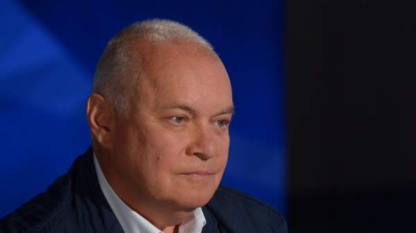 Read more about the article Киселев: США находятся в цейтноте из-за конфликта с Ираном, мирового успеха все нет