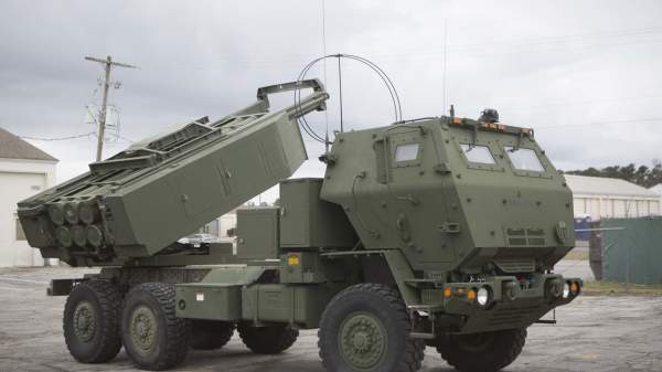 Read more about the article В Эстонии пожаловались на задержки в поставках боеприпасов для HIMARS из США