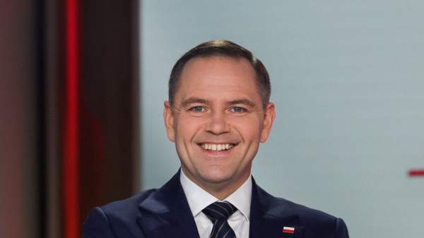 Read more about the article Rzeczpospolita: Навроцкий выдвинул Зеленскому ультиматум по поводу ордена Белого Орла