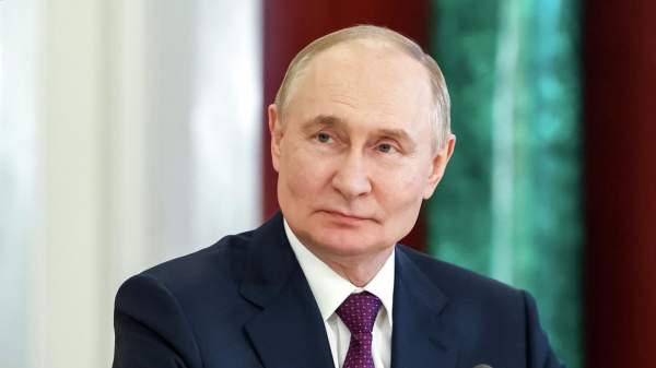 Read more about the article Путин: экономика РФ будет выведена на принципиально новый уровень