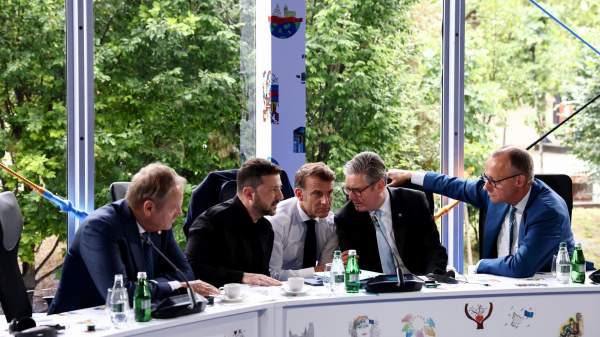 Read more about the article BZ: отказ Зеленского от поездки в Гданьск указал на разногласия в Европе