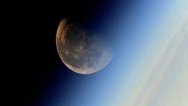 Read more about the article ВСУ зависят от Starlink, а Москва форсирует запуск собственных спутников “Рассвет”